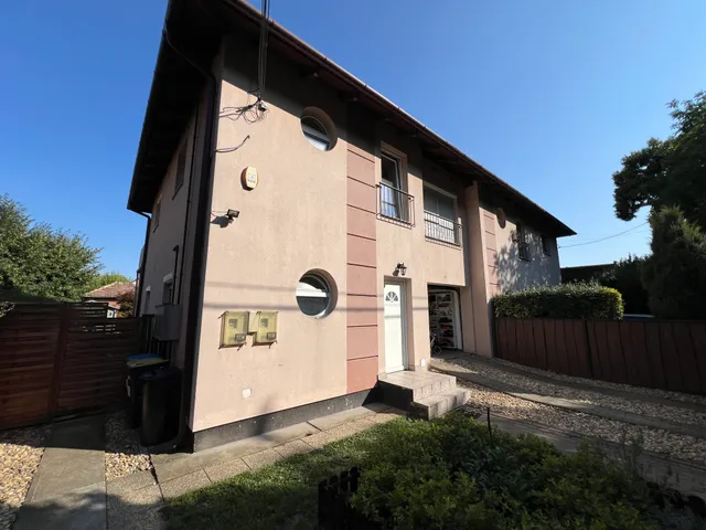 Eladó lakás Budapest XVII. kerület, Akadémia-Újtelep 88 nm