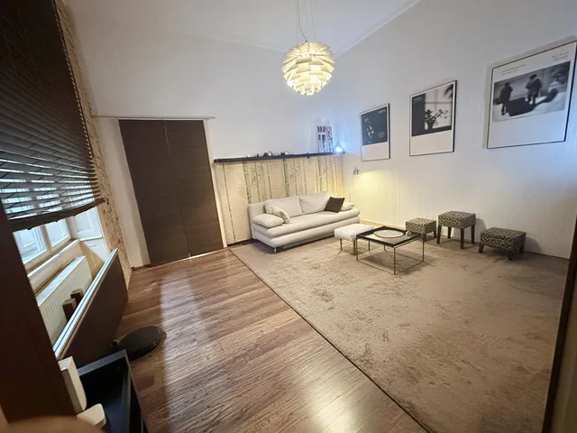 Eladó lakás Budapest VI. kerület 55 nm