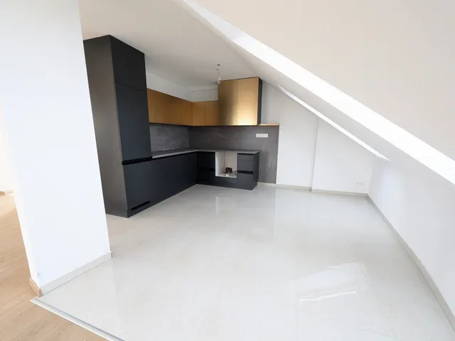 Kiadó lakás Budapest XVIII. kerület, Gloriett-telep 88 nm