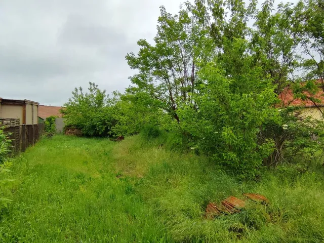 Eladó telek Gyömrő 464 nm
