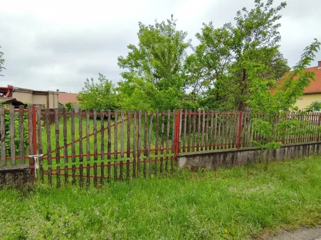 Eladó telek Gyömrő 464 nm