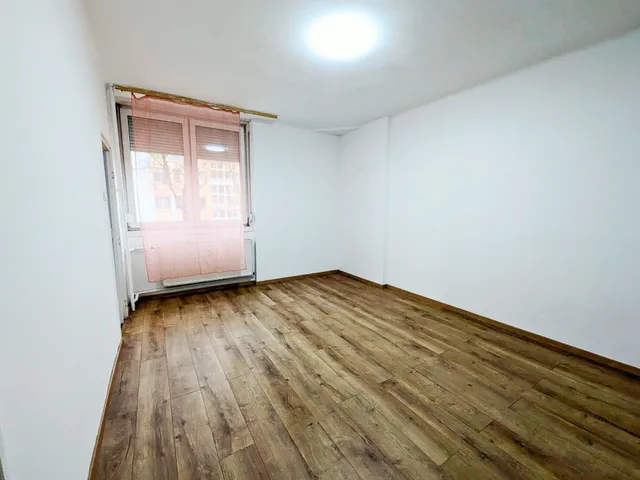 Kiadó lakás Budapest XVIII. kerület, Dolgozó út 28 nm