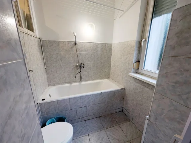 Kiadó lakás Budapest XVIII. kerület, Dolgozó út 28 nm