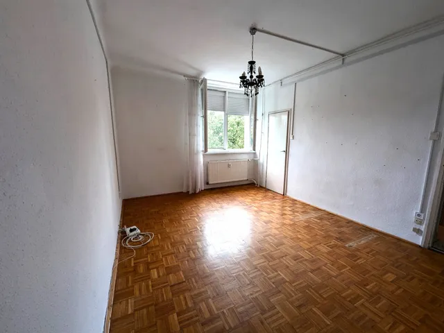 Eladó lakás Budapest XVIII. kerület, Dolgozó út 28 nm