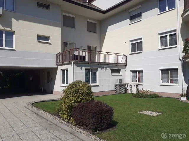 Eladó üdülő és hétvégi ház Budapest XVIII. kerület, Szent Lőrinc telep 23 nm