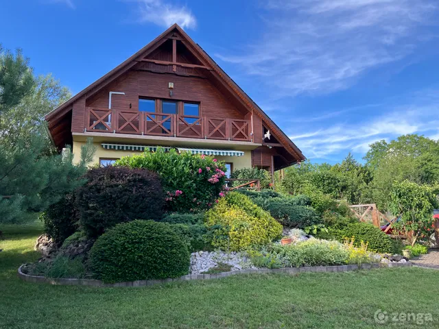 Eladó ház Vác, Körtvélyes 110 nm