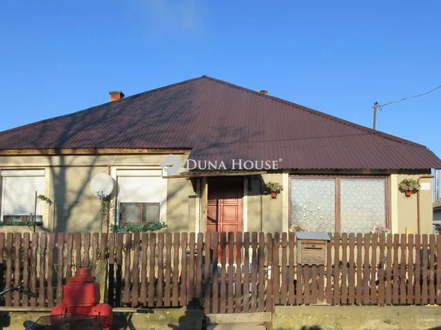 Eladó ház Gulács, Béke utca 110 nm