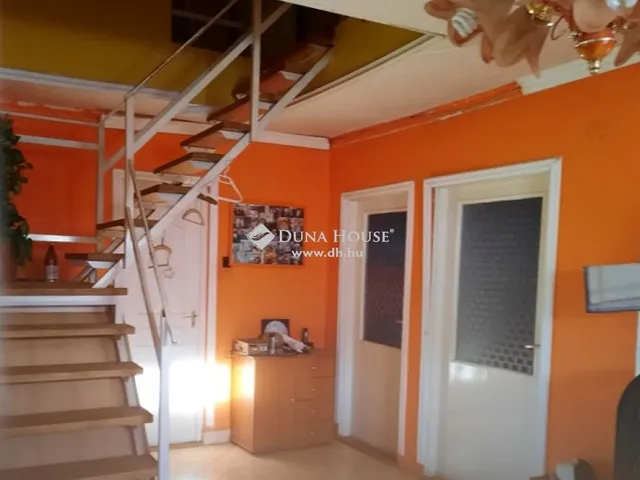 Eladó ház Rakamaz 150 nm