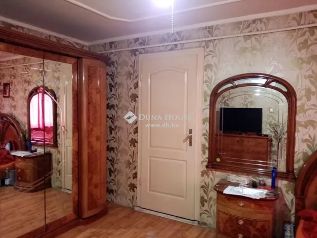 Eladó ház Rakamaz 110 nm