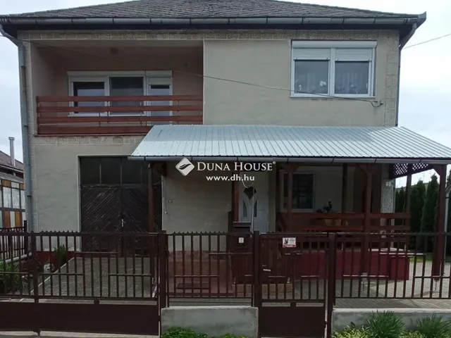 Eladó ház Zsurk 156 nm