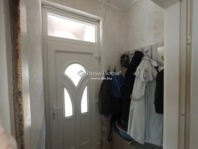 Eladó ház Zsurk 156 nm