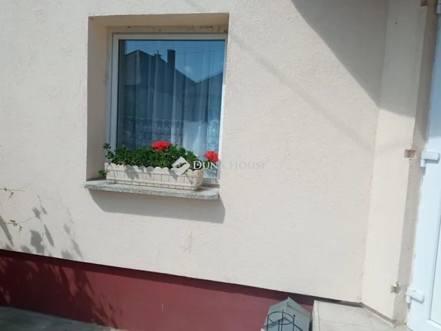 Eladó ház Komoró 72 nm