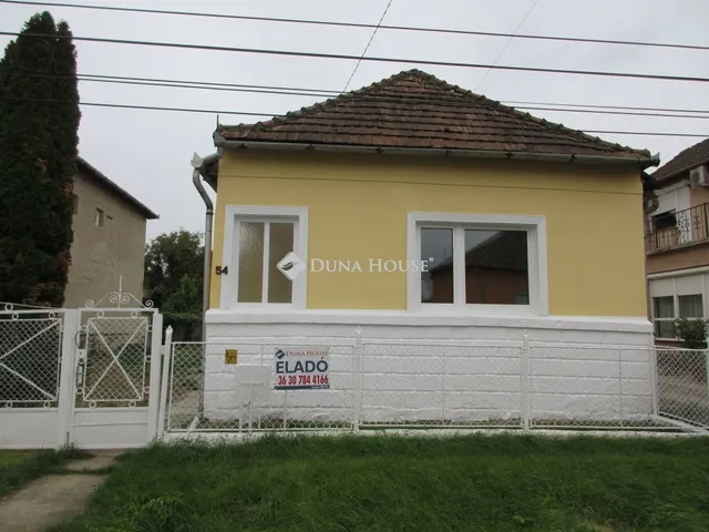 Eladó ház Rakamaz 91 nm