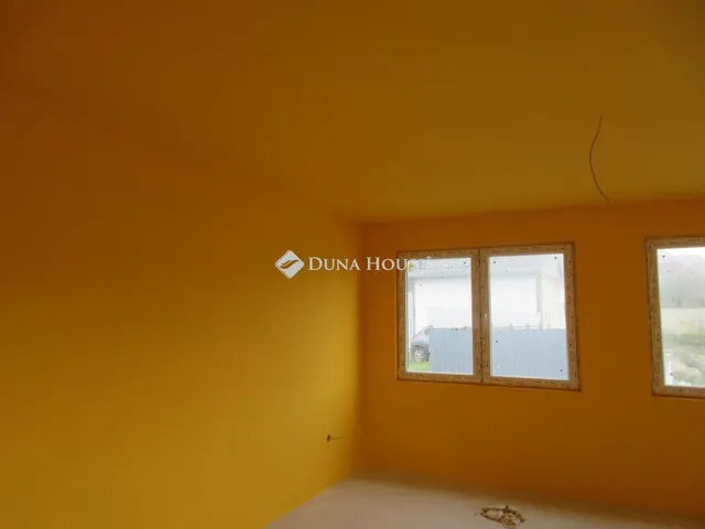 Eladó kereskedelmi és ipari ingatlan Demecser 400 nm