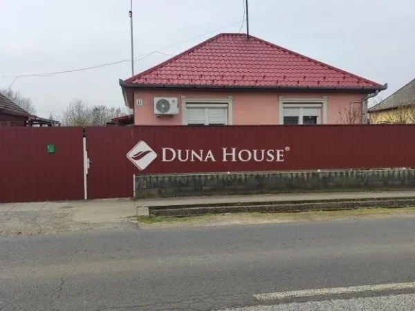 Eladó ház Anarcs 94 nm