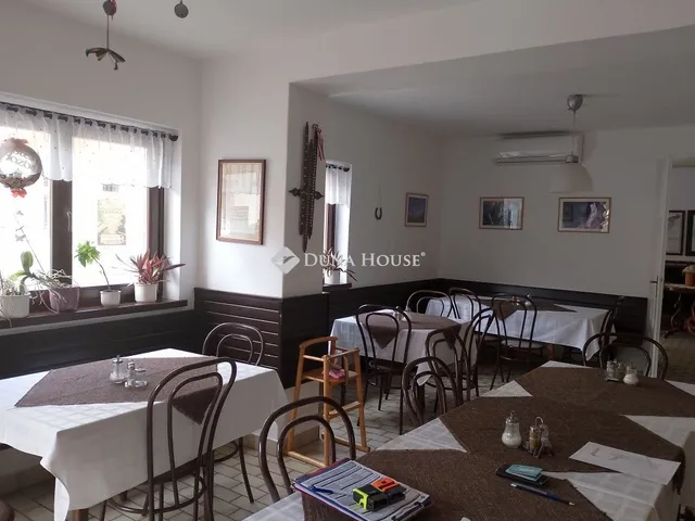 Eladó kereskedelmi és ipari ingatlan Tokaj 591 nm