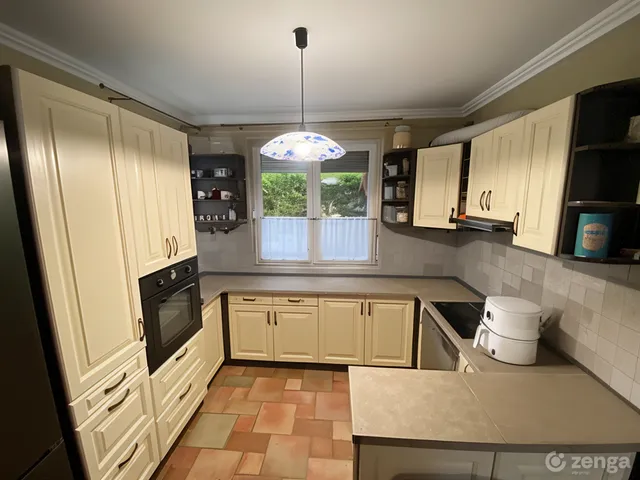 Eladó ház Győr, Gyirmót, Tavirózsa utca 1/B. 128 nm