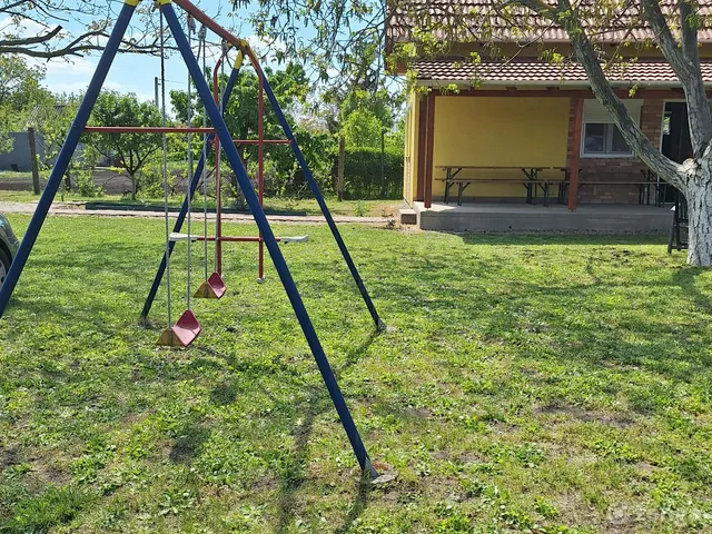 Eladó ház Szeged, Tápéi kiskertek 36 nm