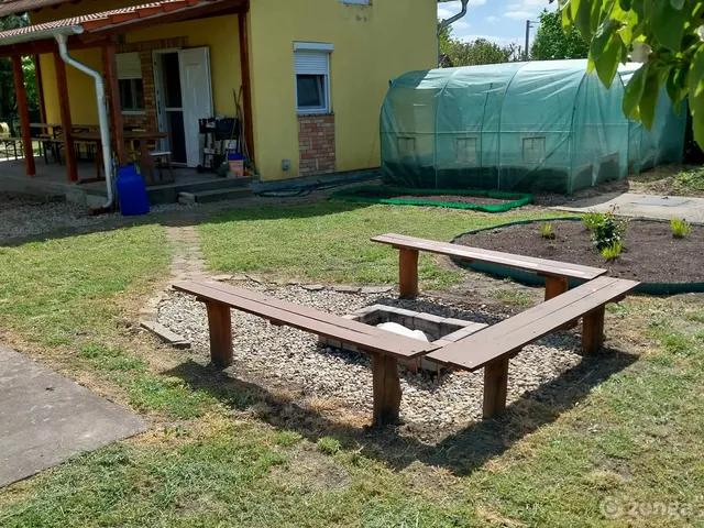 Eladó ház Szeged, Tápéi kiskertek 36 nm