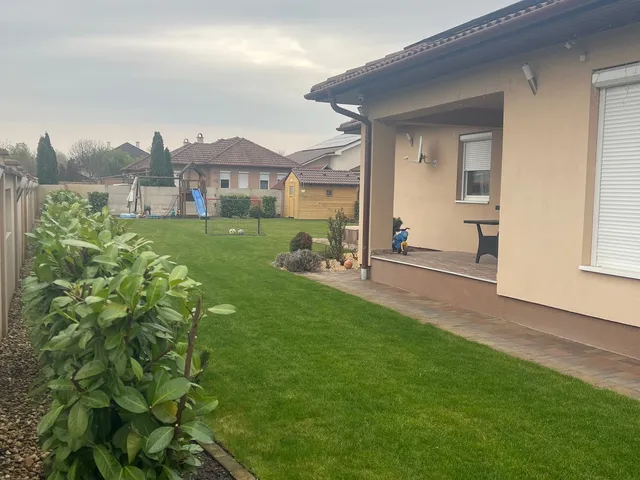 Kiadó ház Nyíregyháza, Kertváros 120 nm