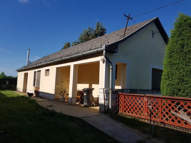 Eladó ház Nyíregyháza, Oros 70 nm