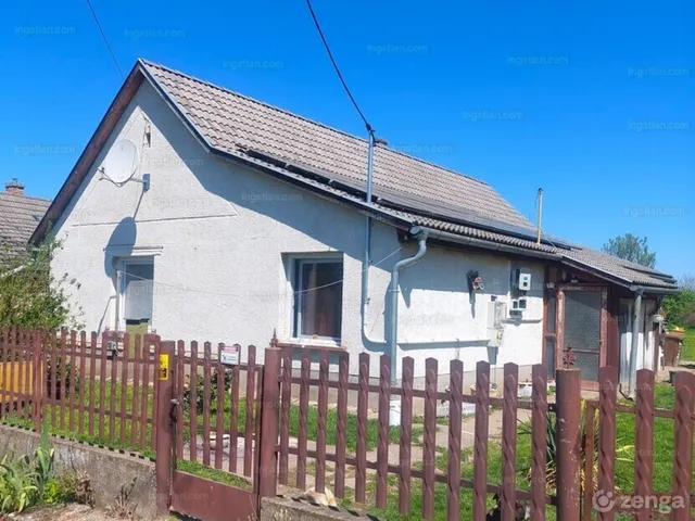 Eladó ház Perkáta 90 nm