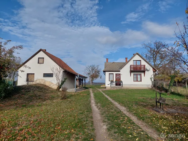 Eladó ház Hort 70 nm