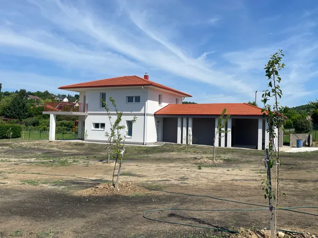 Eladó ház Cserszegtomaj 186 nm