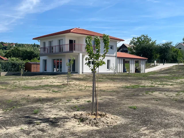 Eladó ház Cserszegtomaj 186 nm
