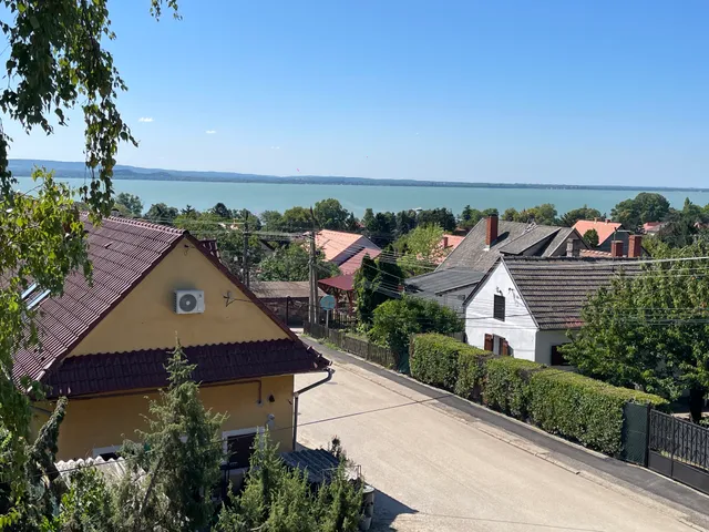 Eladó ház Révfülöp 91 nm