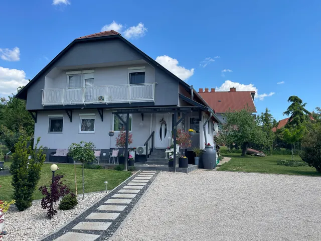 Eladó ház Cserszegtomaj 172 nm