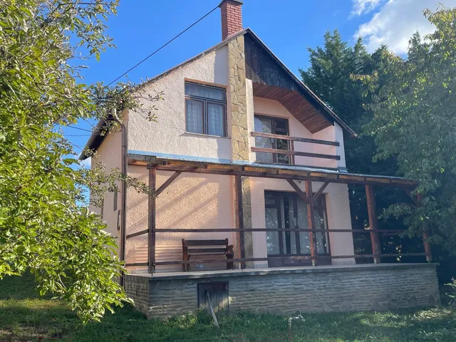 Eladó nyaraló Keszthely, Kertváros 65 nm