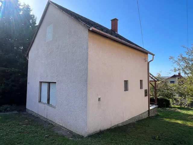 Eladó nyaraló Keszthely, Kertváros 65 nm