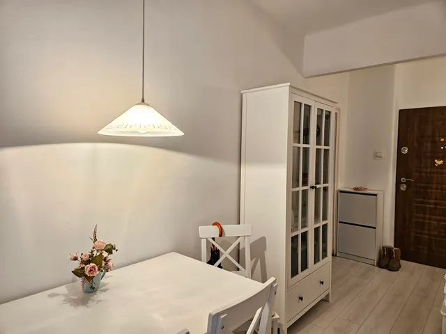 Eladó lakás Dunaújváros, Belváros, Petőfi liget 50 nm