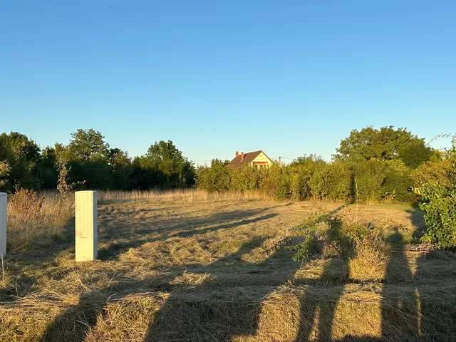 Eladó telek Adony 809 nm