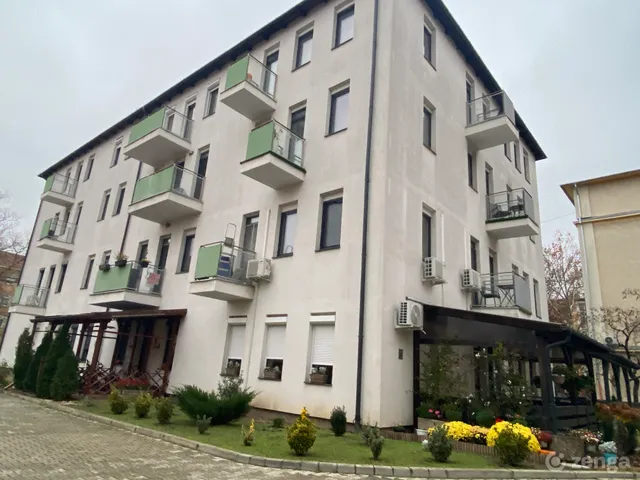 Kiadó lakás Tatabánya, Újváros 62 nm