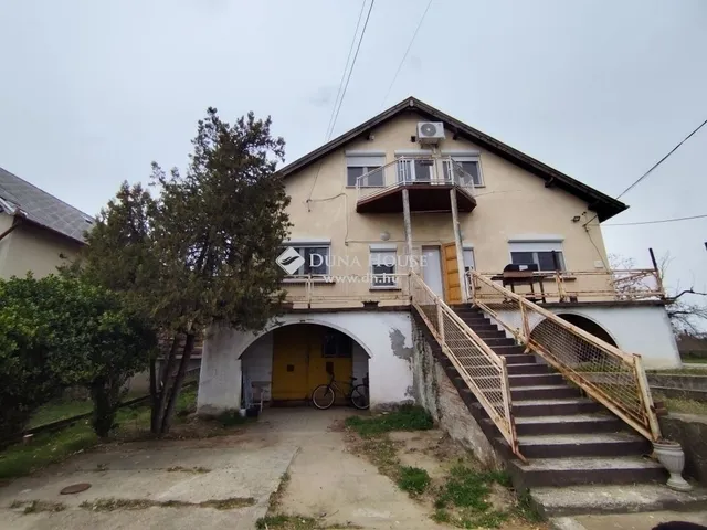 Eladó ház Dunaharaszti 241 nm