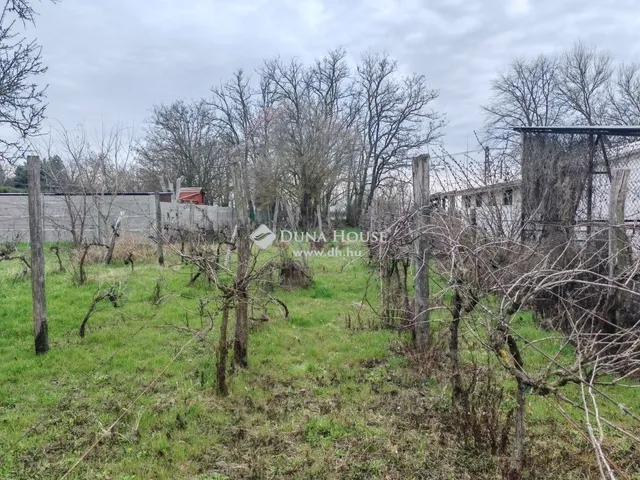 Eladó telek Szigetszentmárton 800 nm