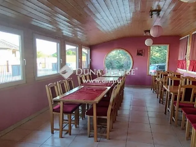 Eladó kereskedelmi és ipari ingatlan Szigetszentmiklós 276 nm