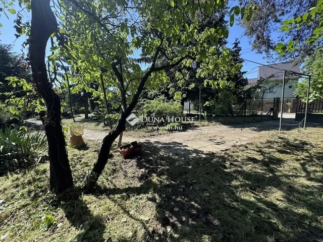 Eladó telek Szigetszentmiklós 400 nm