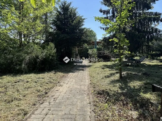 Eladó telek Szigetszentmiklós 400 nm