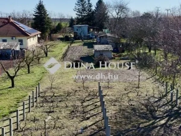 Eladó ház Szigetújfalu 30 nm