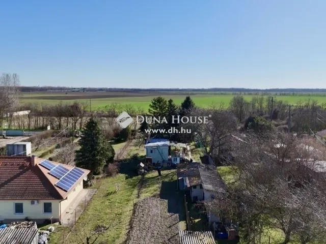 Eladó ház Szigetújfalu 30 nm