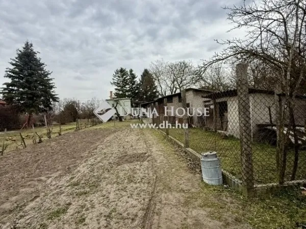Eladó ház Szigetújfalu 30 nm