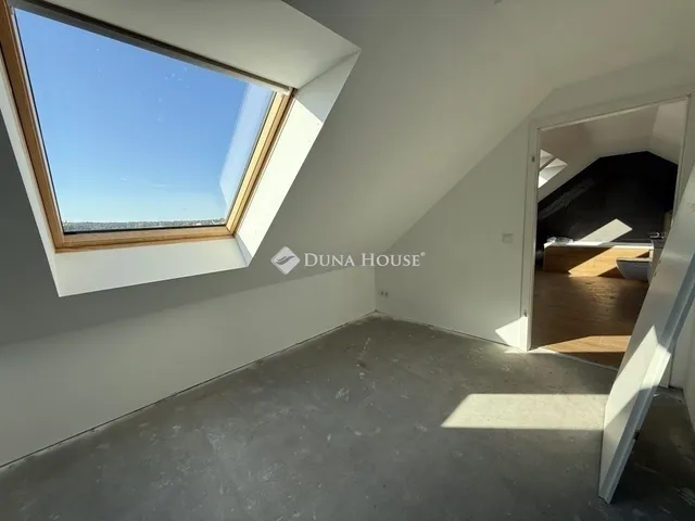 Eladó lakás Érd 173 nm