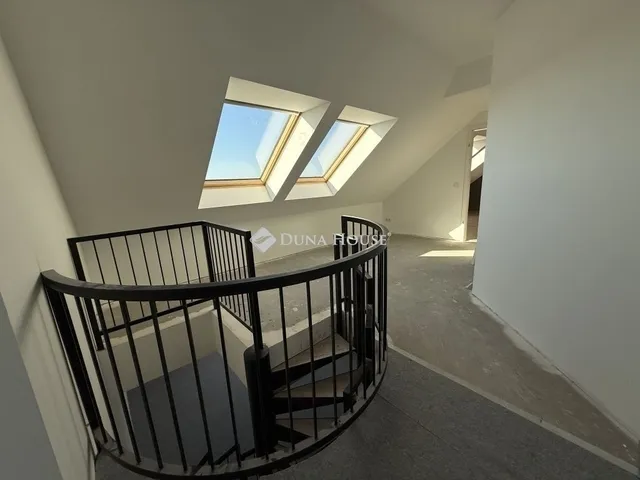 Eladó lakás Érd 173 nm