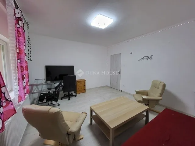 Eladó ház Tököl 97 nm