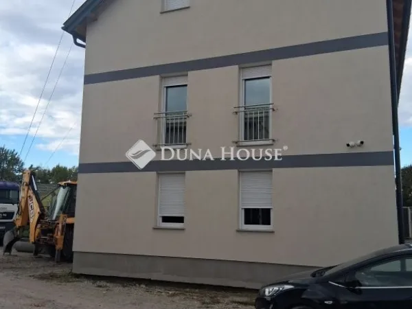 Kiadó kereskedelmi és ipari ingatlan Dunavarsány 22 nm