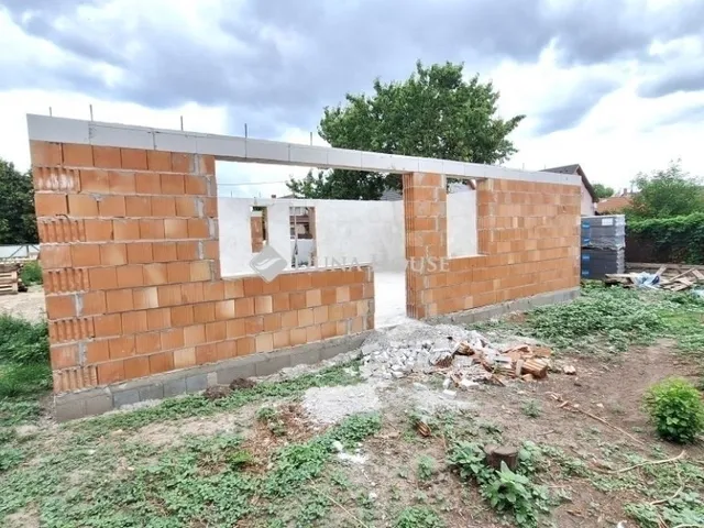 Eladó ház Majosháza 77 nm