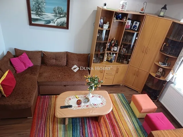 Eladó ház Szigetcsép 77 nm